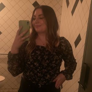 Meet your Posher, Abby